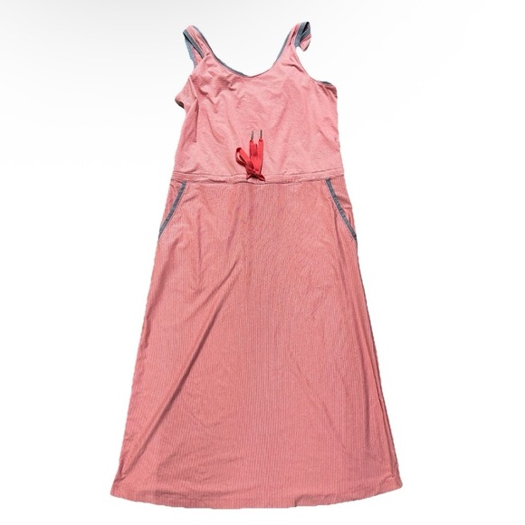 Columbia Dresses & Skirts - Women’s Columbia Red Omni Wick Advanced Evaporation Dress Size Medium Outdoor